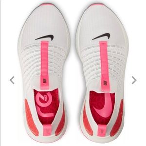 Nike React Phantom Run Flyknit 2 Women's Running Shoes